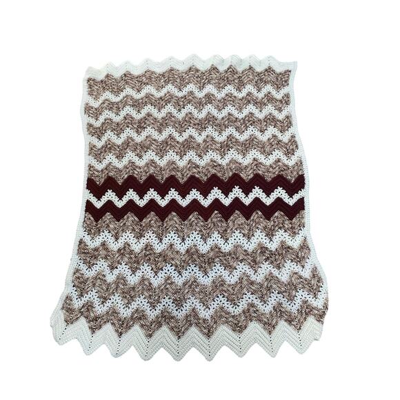 Vintage Chevron Cream Brown tan crocheted 50x32 Lap Afghan Handmade‎ granny core - Picture 1 of 3